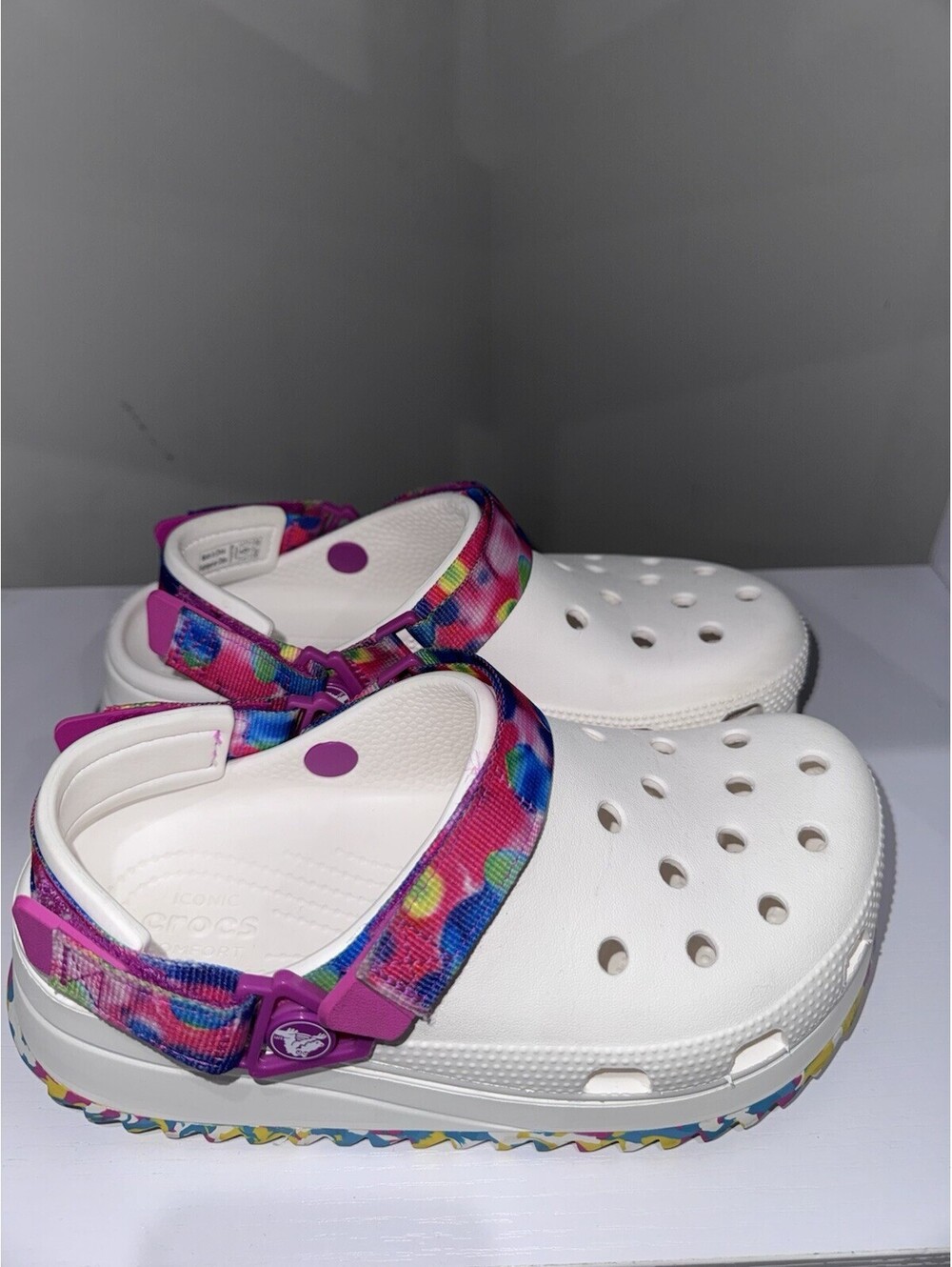 Crocs Classic Hiker Solarized Clog Women 7 Men 5 Platform Tie Dye 207990-94S EUC - Picture 5 of 9
